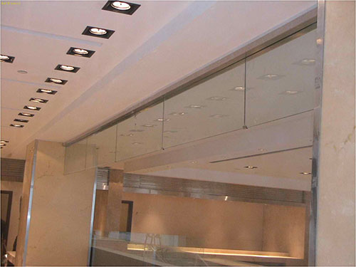 玻璃擋煙垂壁供應(yīng)